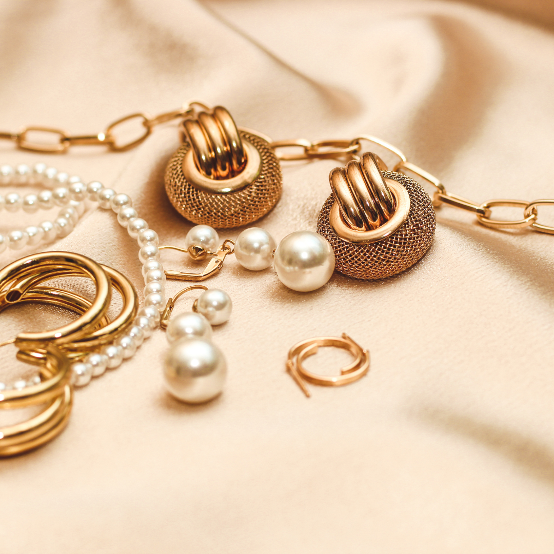 Top 5 Must-Have Jewellery Pieces for a Timeless Wardrobe
