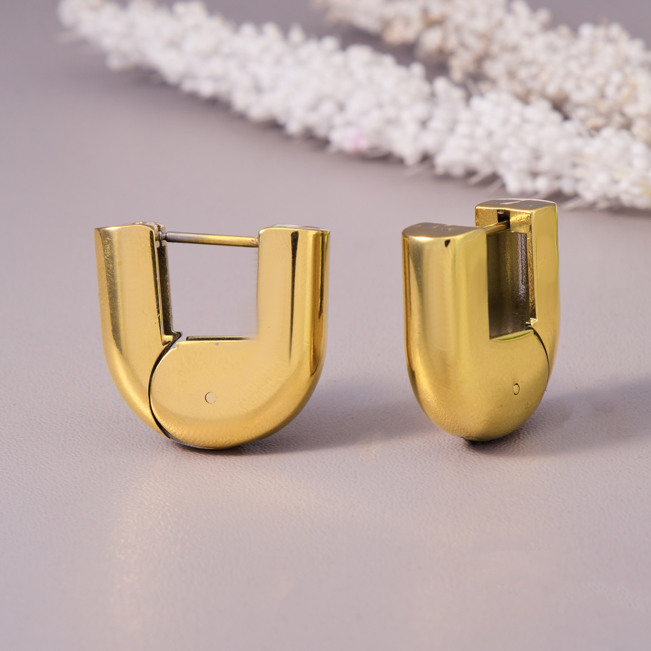 Metro Bold Curves Hoops