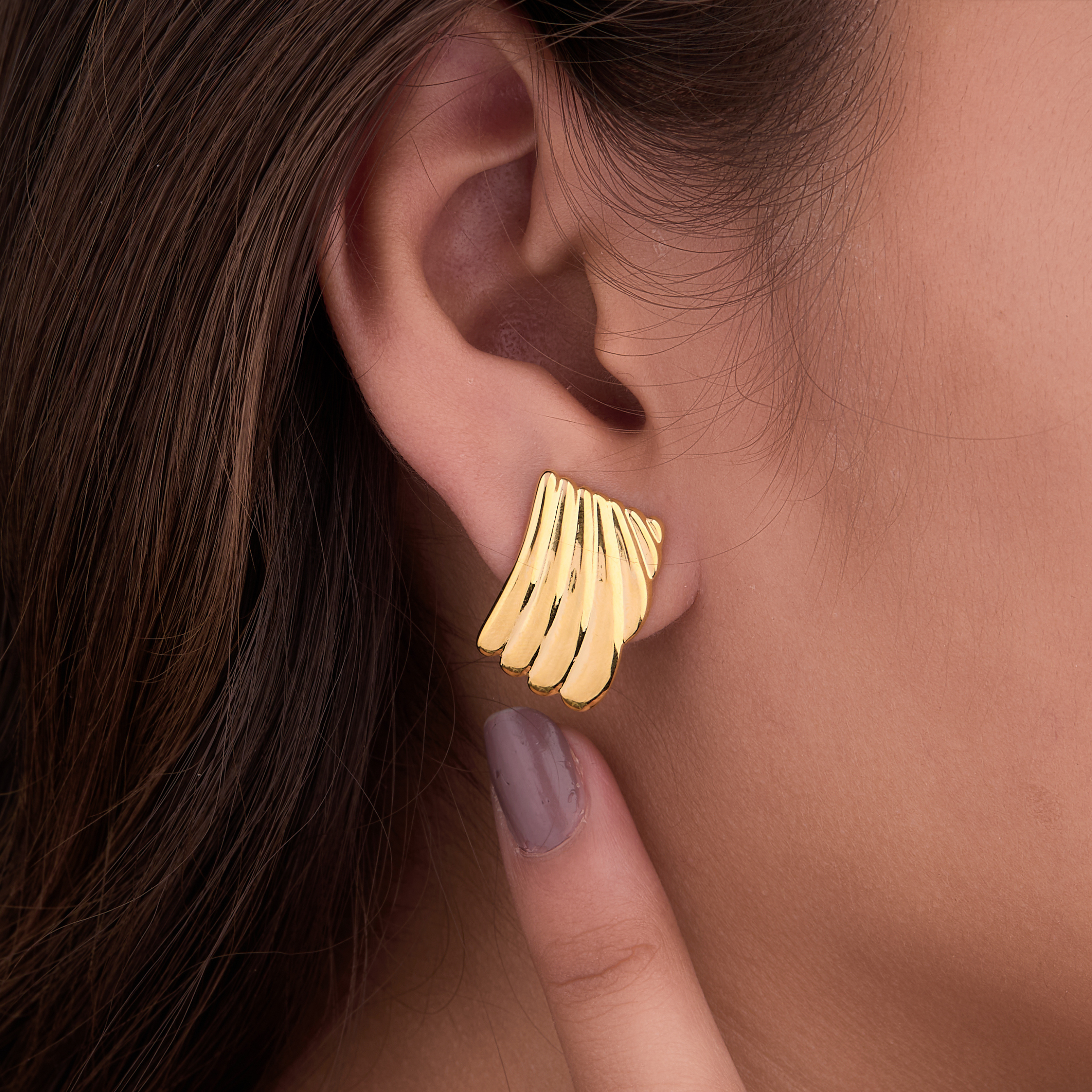 Ribbed Chunky Stud Earrings