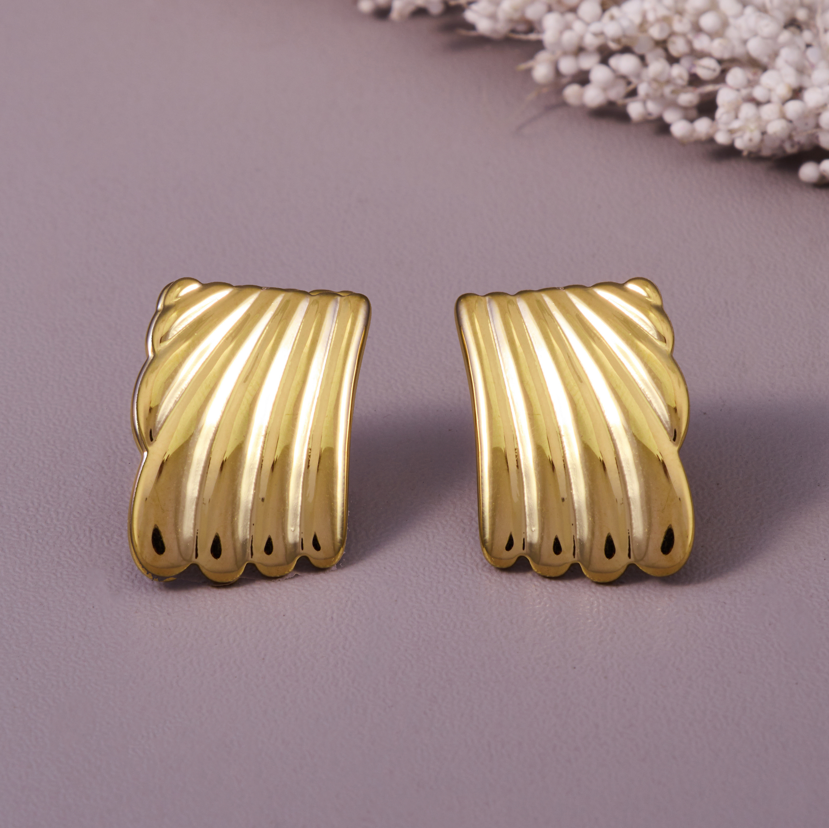 Ribbed Chunky Stud Earrings