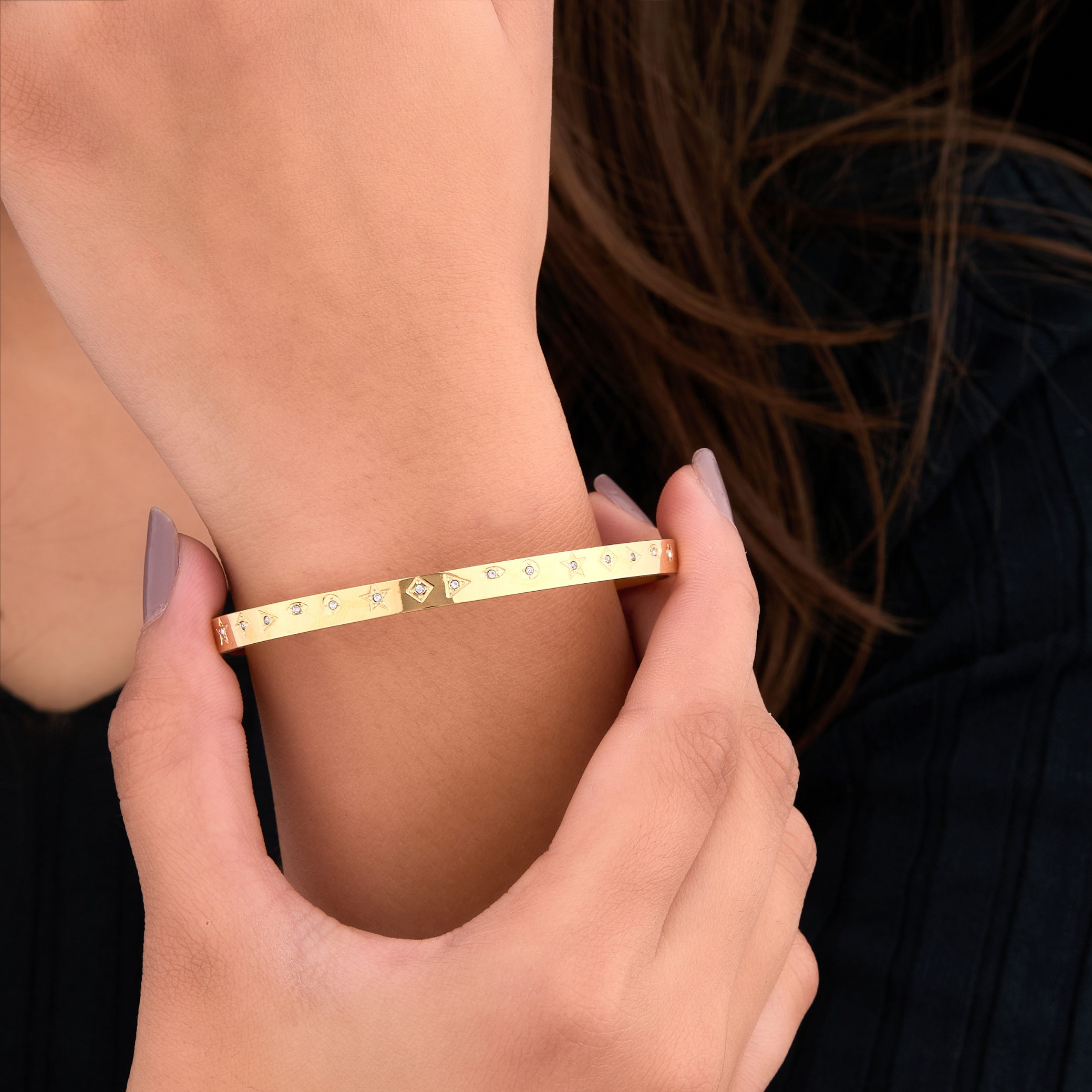 Partially Open Cuffs Bracelet