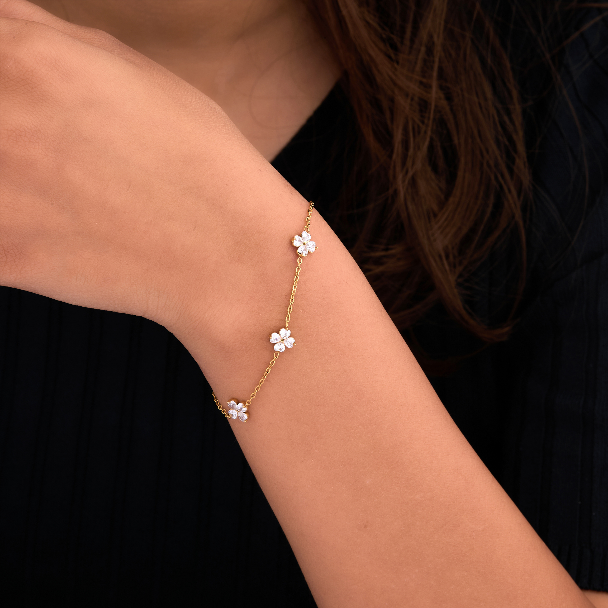 Gold Floral Smile Diamond Bracelet