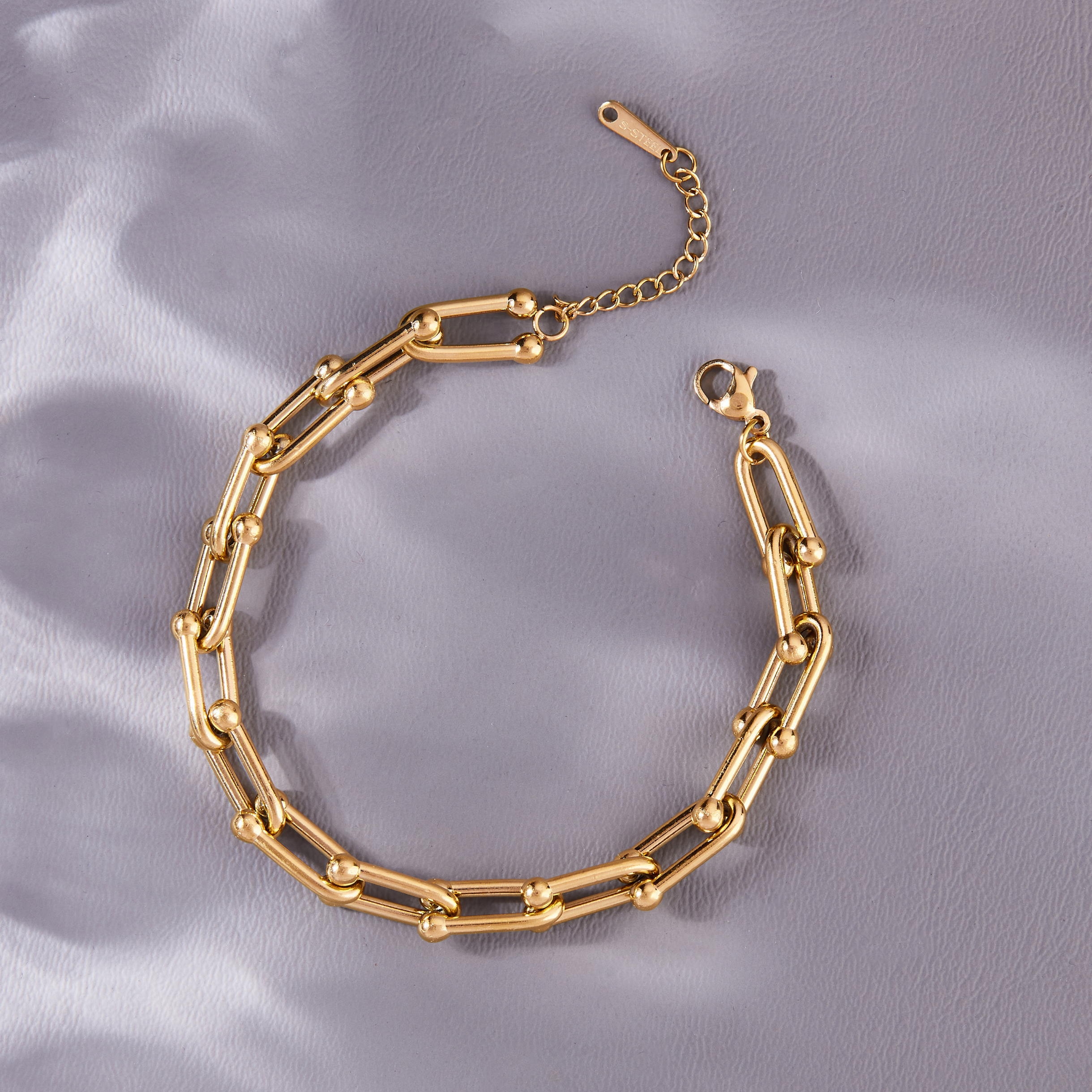 Interlocked Chunky Bracelet