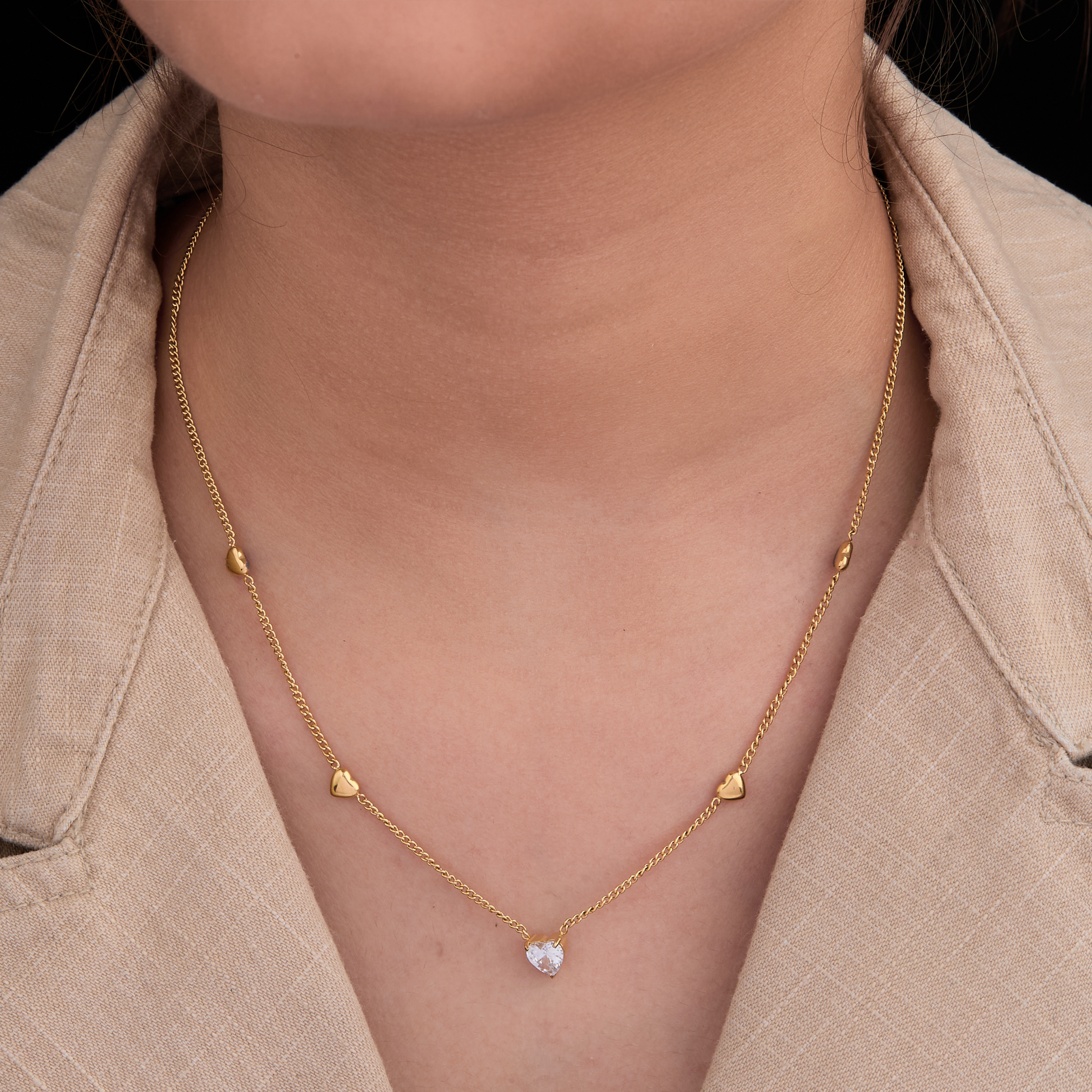 Heart Shaped Solitaire Pendant With Chain