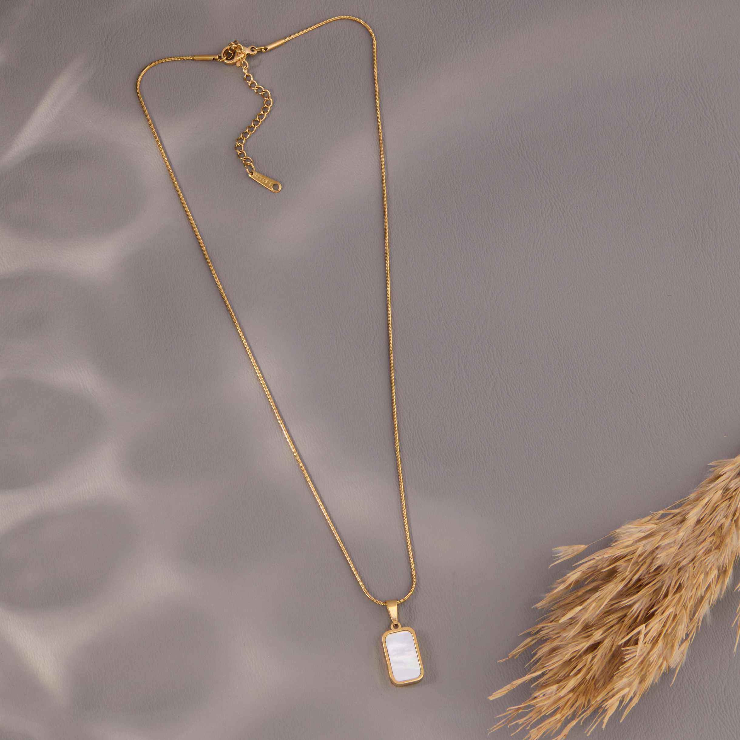 Reversible Golden Necklace