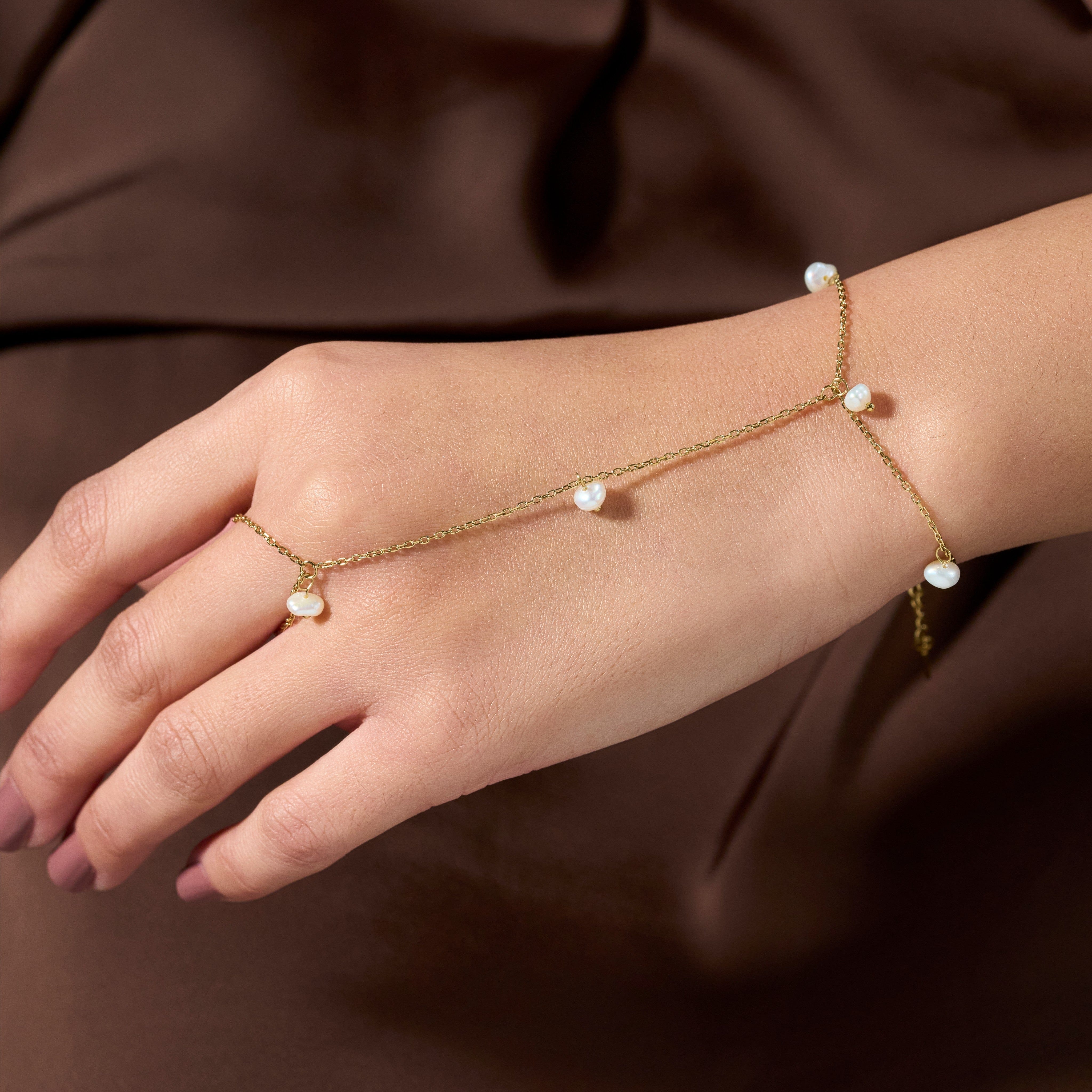 Pearl Blossom Gold Ring Chain Bracelet